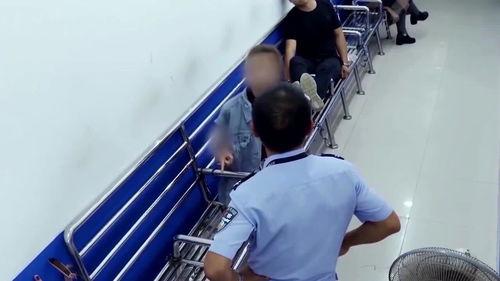 守护解放西吃瓜,一场吃瓜群众的狂欢盛宴 第3张 守护解放西吃瓜,一场吃瓜群众的狂欢盛宴 第3张